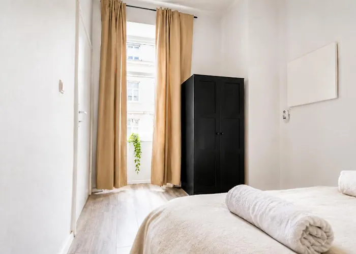 Cozy 2br With Living Near Westbahnhof Apartment *