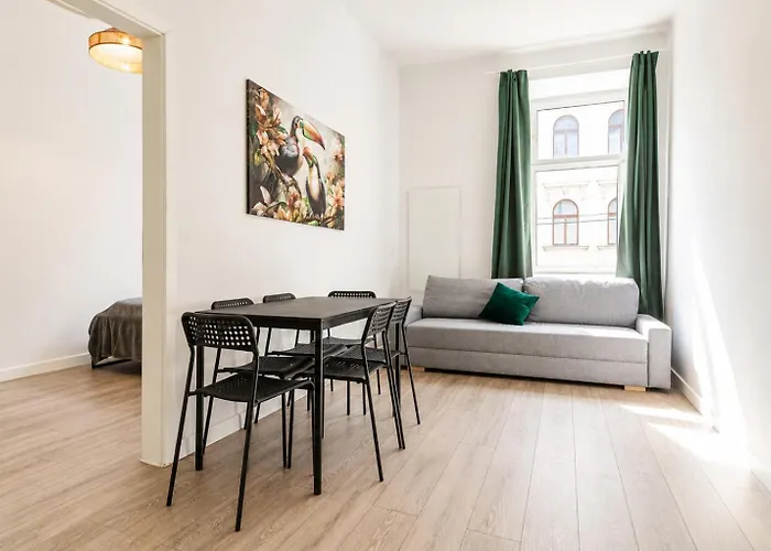 Cozy 2br With Living Near Westbahnhof Apartment